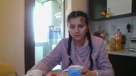 Snapshot of doll_stylish_ chatting on 02-09-25, 08:11 dol online show from 02-09-25, 08:11