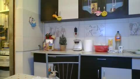 Snapshot of doll_stylish_ chatting on 02-10-25, 03:24 dol online show from 02-10-25, 03:24