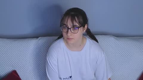 Snapshot of doll_tessa chatting on 11-23-25, 04:07 Tessa online show from 11-23-25, 04:07