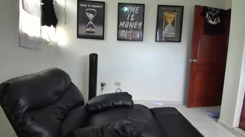 DollarHot30 online show from 04-14-26, 05:08