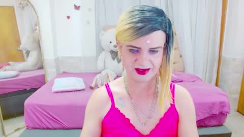 ilona online show from 12-22-25, 05:15