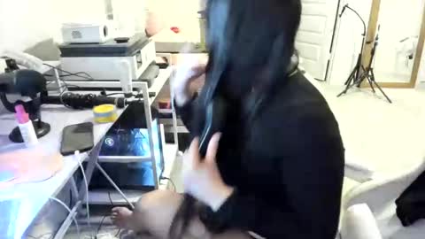 DOLLLFACE online show from 03-09-26, 01:42