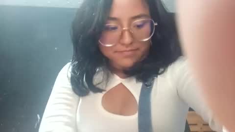 dollywdoll online show from 09-17-25, 03:08