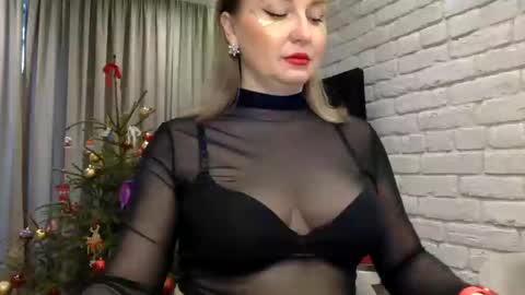 DOM MUMMY online show from 01-05-25, 09:37