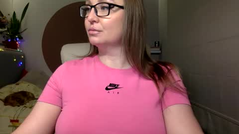 DOM MUMMY online show from 01-19-26, 05:55