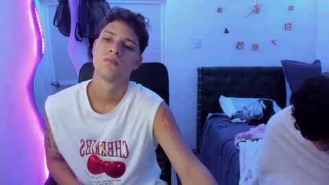 Snapshot of domi_master chatting on 01-04-25, 08:59 MASTER online show from 01-04-25, 08:59