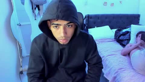 Snapshot of domi_master chatting on 01-15-25, 02:06 MASTER online show from 01-15-25, 02:06