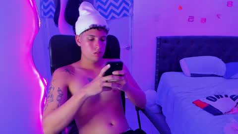 Snapshot of domi_master chatting on 01-21-25, 02:00 MASTER online show from 01-21-25, 02:00