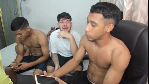 Snapshot of domi_master chatting on 09-18-25, 05:20 MASTER online show from 09-18-25, 05:20