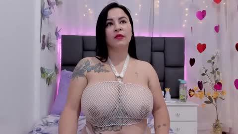 Snapshot of domina0 chatting on 03-05-25, 11:28 domi online show from 03-05-25, 11:28