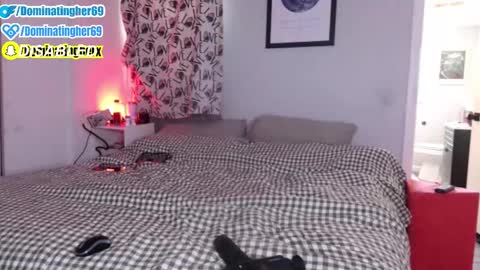 Snapshot of dominatingher69 chatting on 03-09-26, 08:35 dominatingher69 online show from 03-09-26, 08:35