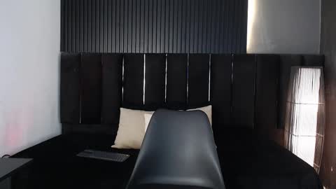 Dominic online show from 09-15-25, 10:54