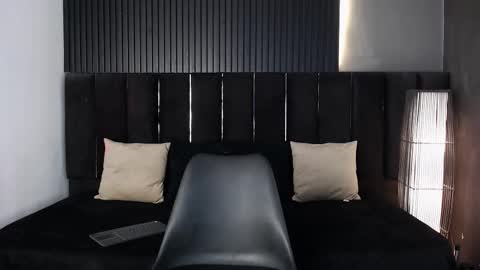 Dominic online show from 09-19-25, 01:40