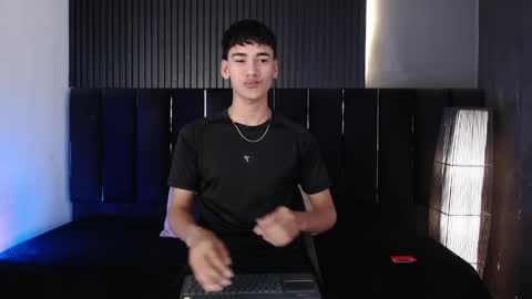 Dominic online show from 04-15-26, 11:16