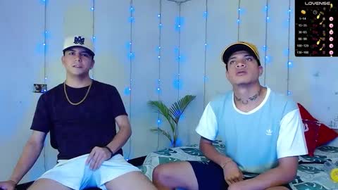 Snapshot of dominic_hanks chatting on 12-28-24, 04:41 DOMINIC AND ANDREW online show from 12-28-24, 04:41