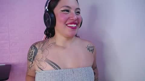   online show from 09-18-25, 02:08