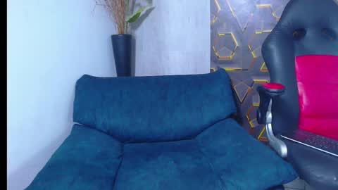 Snapshot of dominic_smith_ chatting on 04-10-26, 04:39 dominic_smith_ online show from 04-10-26, 04:39