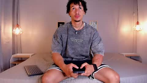 Snapshot of dominik_drake chatting on 05-21-26, 12:12 Dominik Drake online show from 05-21-26, 12:12