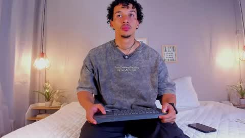 Snapshot of dominik_drake chatting on 06-02-26, 12:40 Dominik Drake online show from 06-02-26, 12:40