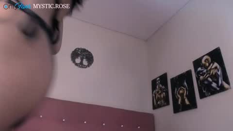 Snapshot of dominika_angel chatting on 01-10-25, 07:25 online show from 01-10-25, 07:25