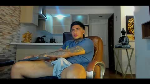 Only fans Ronnie col---InstaRonniecolleman  online show from 11-10-25, 01:15