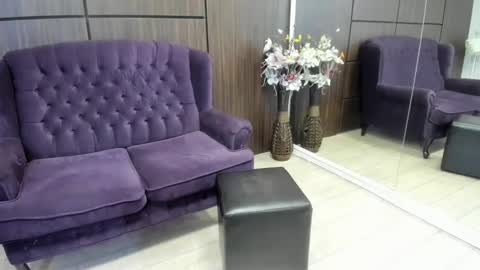 Snapshot of dominna chatting on 12-05-24, 07:38 Dominna online show from 12-05-24, 07:38