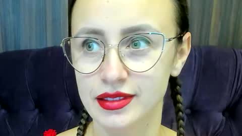 Snapshot of dominna chatting on 10-15-25, 03:06 Dominna online show from 10-15-25, 03:06