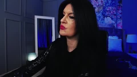 Snapshot of dommelisa chatting on 12-14-25, 10:25 Dom Melisa online show from 12-14-25, 10:25