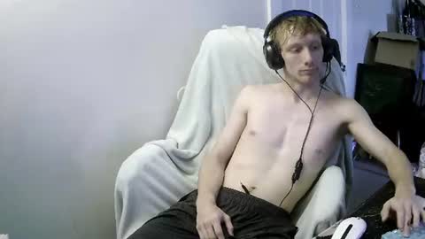 Snapshot of domohead0 chatting on 07-12-26, 07:05 dom online show from 07-12-26, 07:05