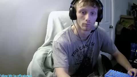 Snapshot of domohead0 chatting on 07-19-26, 10:02 dom online show from 07-19-26, 10:02