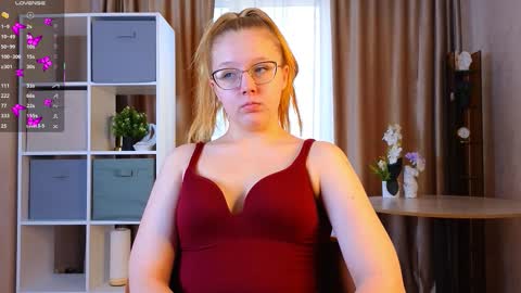 Macy online show from 11-04-25, 04:22