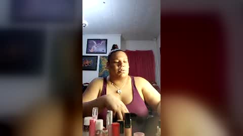 Snapshot of domtstopgal chatting on 06-14-26, 02:24 domtstopgal online show from 06-14-26, 02:24