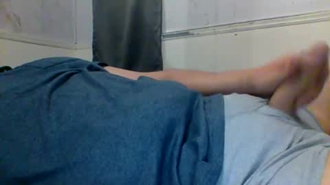 Snapshot of donkiepunch chatting on 04-12-26, 07:02 donkiepunch online show from 04-12-26, 07:02