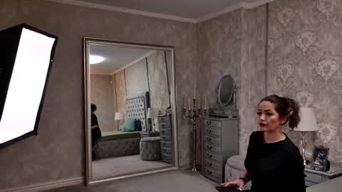 Donna online show from 02-14-26, 07:10