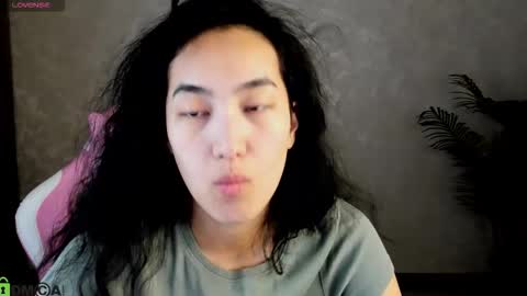 Aura online show from 11-18-25, 12:49