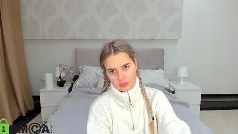 Donna On GMT2 Mon-Fri 3-9 AM online show from 11-12-25, 12:00