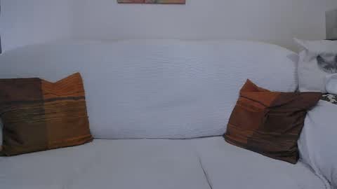 Erica online show from 04-01-26, 12:28