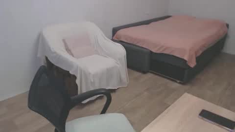 DonnaMagdalena online show from 11-09-25, 12:03