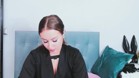 Snapshot of donnasensual chatting on 01-31-26, 07:11 DonnaSensual online show from 01-31-26, 07:11