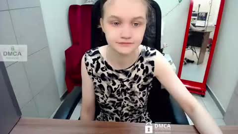 Sia online show from 06-11-26, 06:00