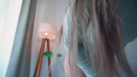 Donatella online show from 05-11-26, 12:11