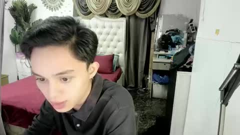 Snapshot of donromano_ chatting on 02-20-26, 02:06 Don Romano online show from 02-20-26, 02:06