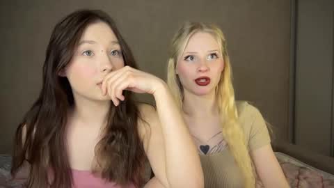 Snapshot of dontoch chatting on 03-10-25, 05:18 Stacy online show from 03-10-25, 05:18