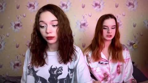 Snapshot of dontoke_ chatting on 12-17-24, 06:31 Nicole online show from 12-17-24, 06:31