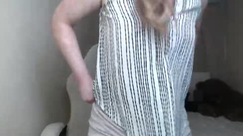 dorasuun online show from 04-25-26, 01:41