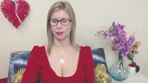 Snapshot of doreenkiss chatting on 12-30-24, 07:26 DoreenSexy online show from 12-30-24, 07:26