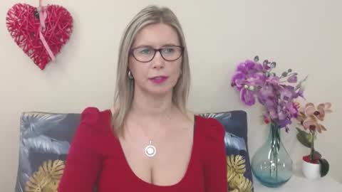 Snapshot of doreenkiss chatting on 01-14-25, 07:48 DoreenSexy online show from 01-14-25, 07:48