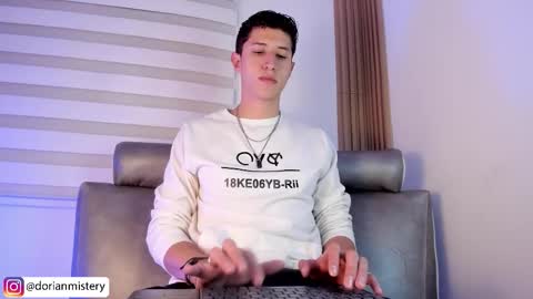 Snapshot of dorian_mystery chatting on 02-18-26, 01:23 dorian_mystery online show from 02-18-26, 01:23