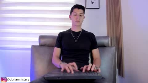 dorian_mystery online show from 03-19-26, 10:47