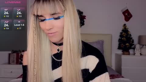 Snapshot of dorian_reed chatting on 01-07-25, 10:30 Helen my second account online show from 01-07-25, 10:30